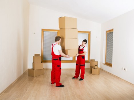 Packing and unpacking support for homes and businesses near Streatham